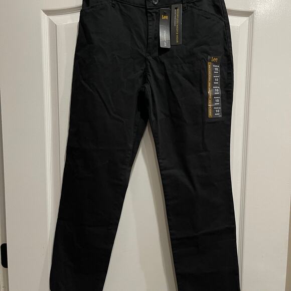 NEW Lee Women's Relaxed Fit All Day Straight Leg Pant 10 Short - Picture 4 of 9